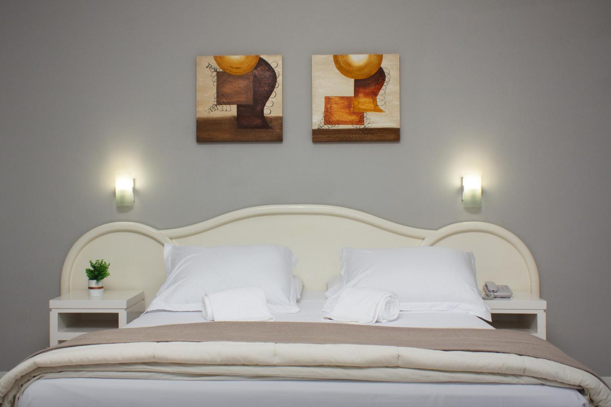 אלגרצ'י Hotel Cavera מראה חיצוני תמונה