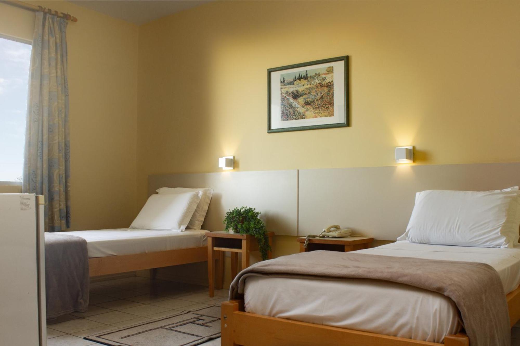 אלגרצ'י Hotel Cavera מראה חיצוני תמונה